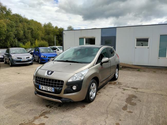 PEUGEOT 3008 - 1.6 HDi 115ch FAP - Style
