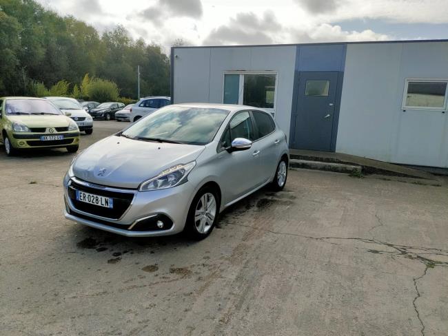 PEUGEOT 208 - 1.6 BlueHDi 75ch - Style